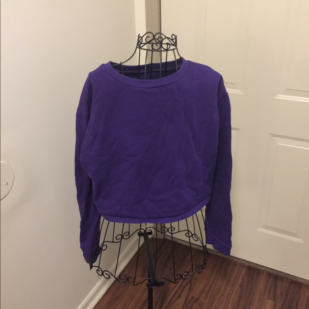 Crop top - Picture 2 of 3